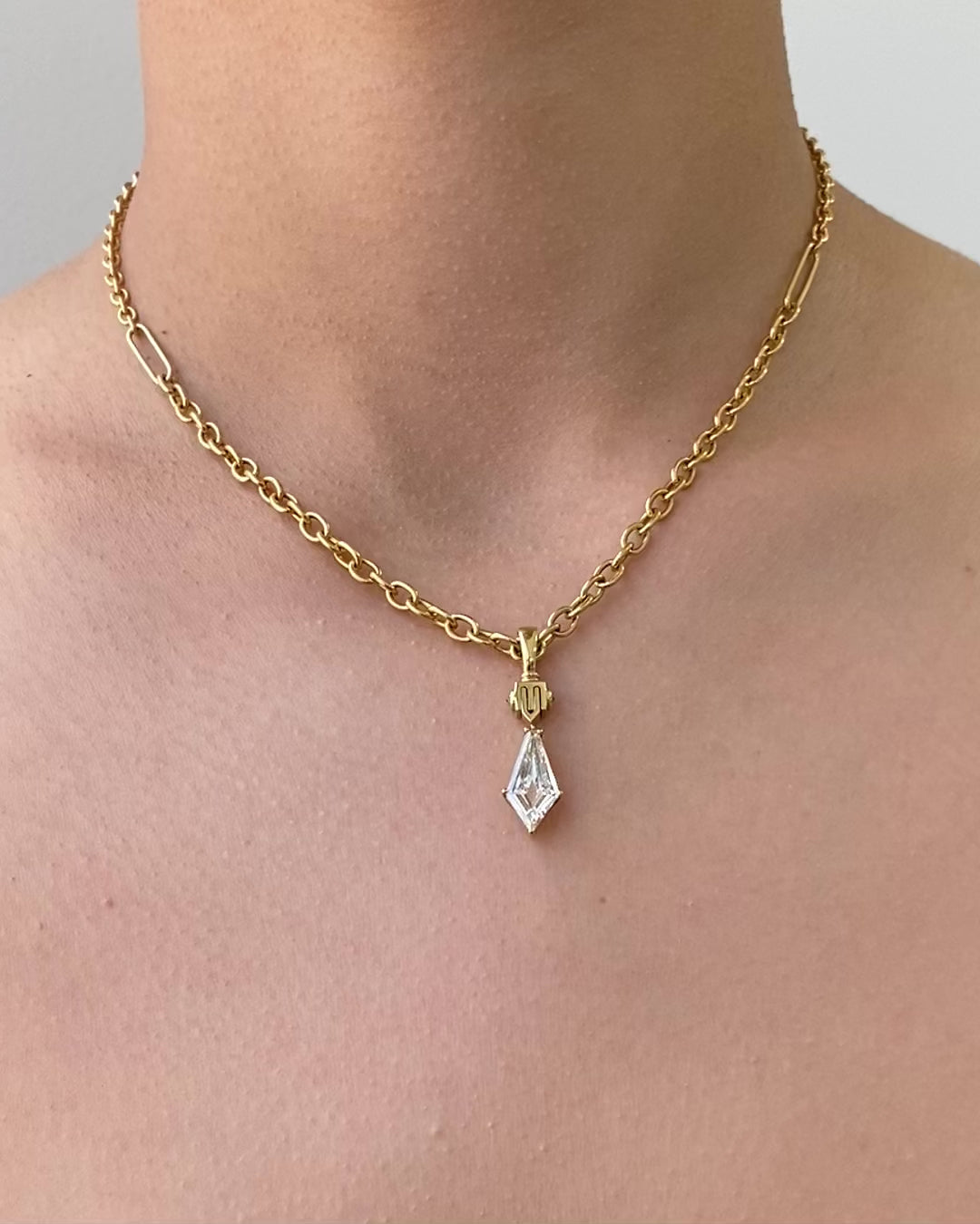 Knocker Kite Pendant